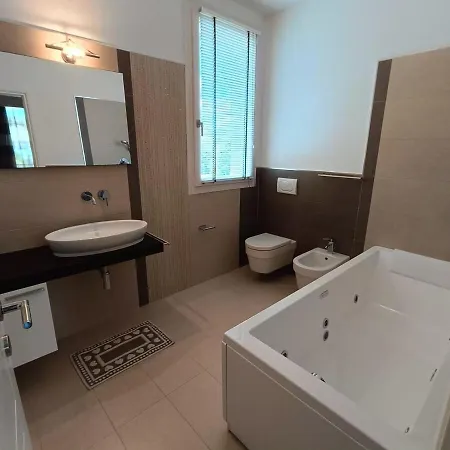 Villa Elagantemente Arredata Cervia